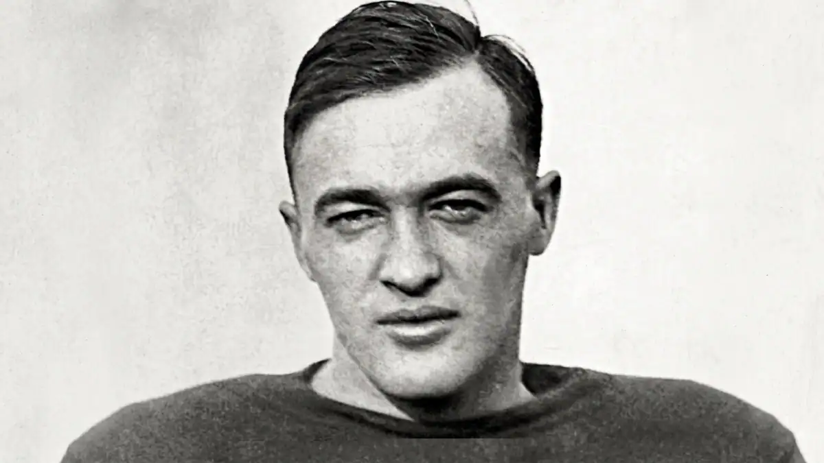 Portrait of George Gipp in a football uniform before 1920.