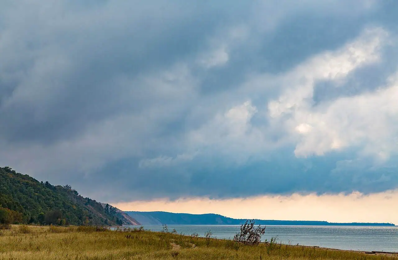 The World’s Largest Log Cabin Is Hidden on the Lake Superior Shore