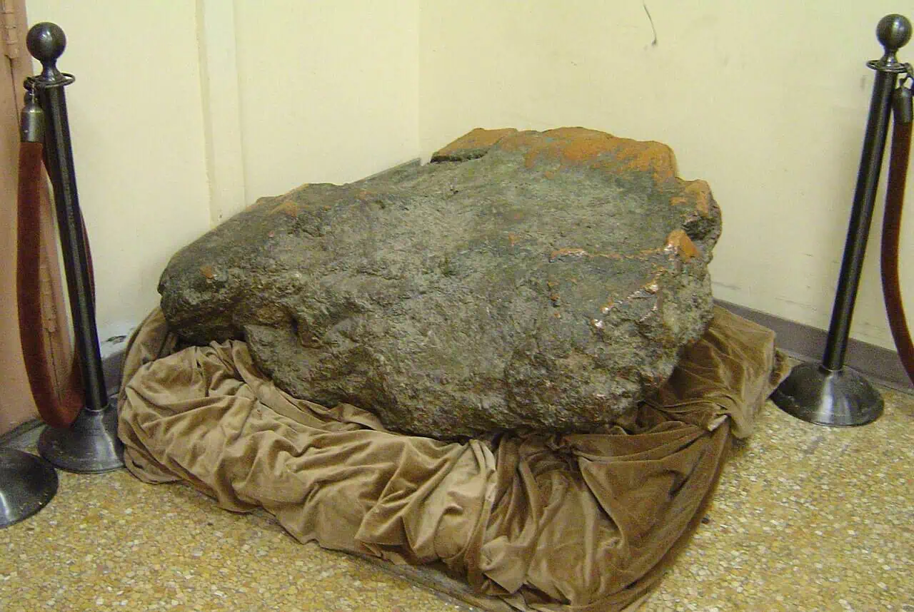 The Feds Seized the U.P.&rsquo;s Sacred Copper Boulder in 1843. It&rsquo;s Still in a Smithsonian Storeroom.